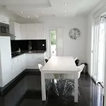 Apartament Malou *