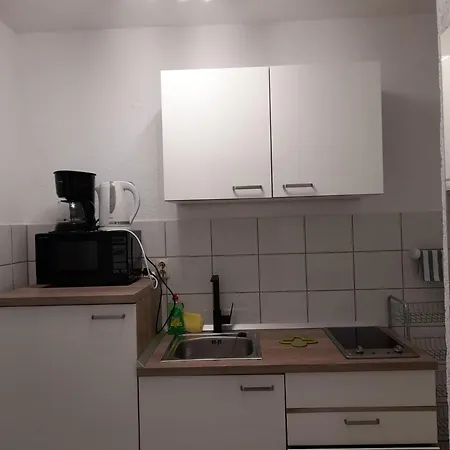 Malou Baška Voda