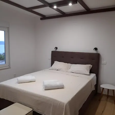 Malou Apartman