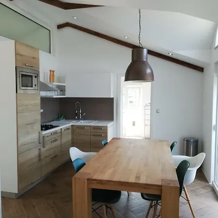 Malou Apartman Baška Voda