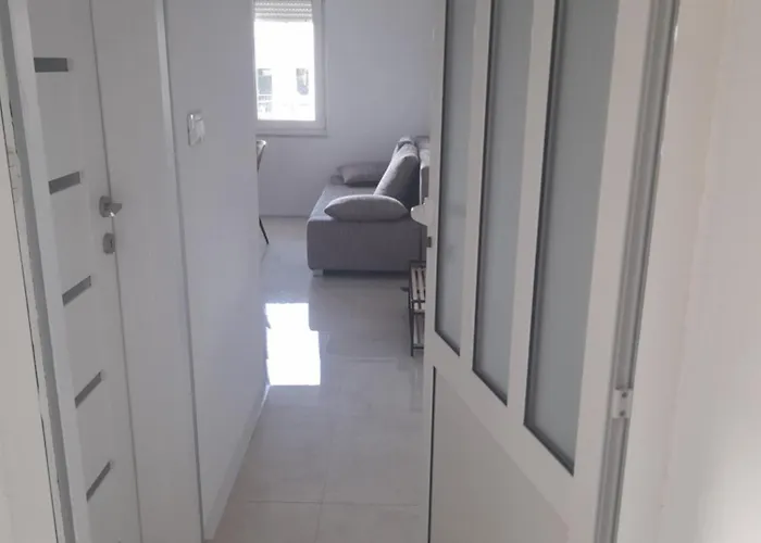 Malou Apartamento Baška Voda