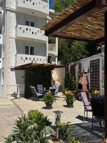 Malou Apartamento